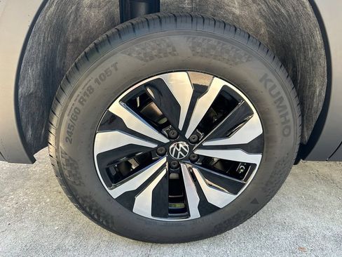New 2026 Volkswagen Atlas SE FWD image 25