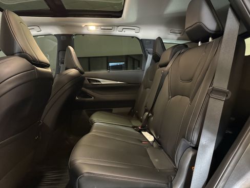 Certified 2026 INFINITI QX60 Luxe w/ Cargo Package FWD image 15