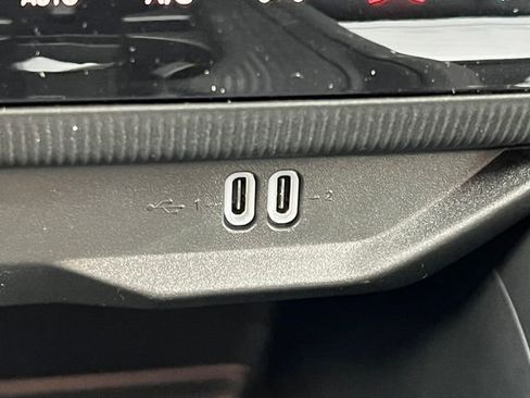 New 2026 Jeep Cherokee Limited image 26