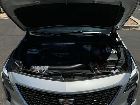 Certified 2021 Cadillac XT4 Premium Luxury w/ Cold Weather Package AWD/4WD image 9