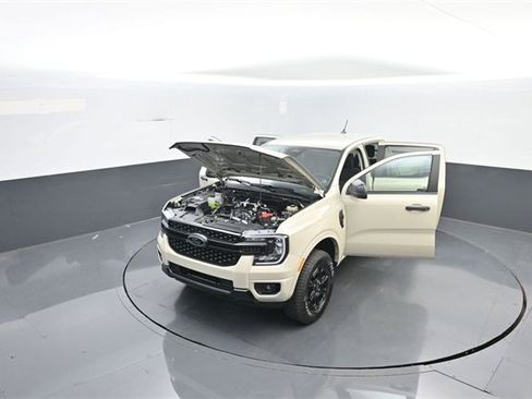 New 2025 Ford Ranger XLT w/ Black Appearance Package image 32