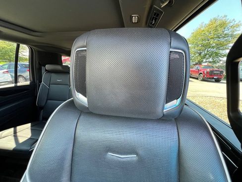 Used 2024 Cadillac Escalade ESV Sport w/ Touring Package AWD/4WD image 22