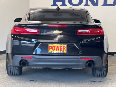 Used 2017 Chevrolet Camaro LT image 4