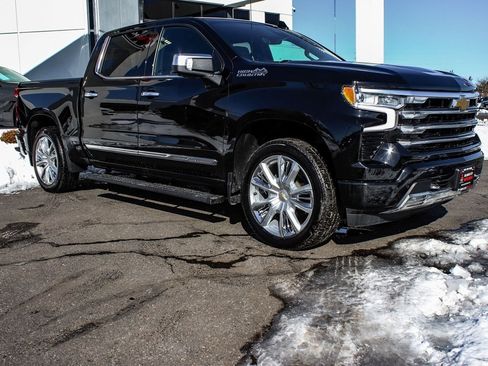 Used 2023 Chevrolet Silverado 1500 High Country image 3