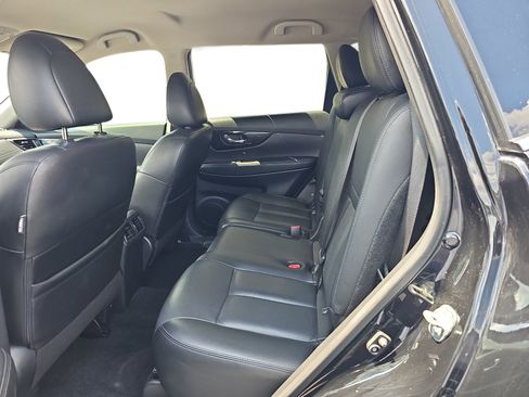 Used 2020 Nissan Rogue SL FWD image 11