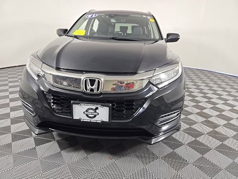 Used 2021 Honda HR-V Touring image 24