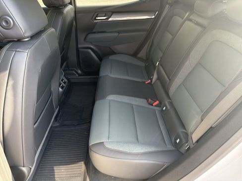 Used 2026 GMC Terrain AT4 w/ Technology Package II AWD/4WD image 21