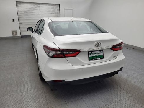 Used 2021 Toyota Camry LE image 6