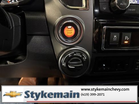 Used 2017 Nissan Titan Platinum Reserve image 47