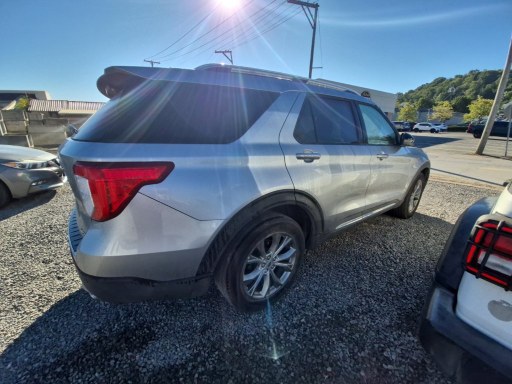 Used 2022 Ford Explorer Limited AWD/4WD image 8