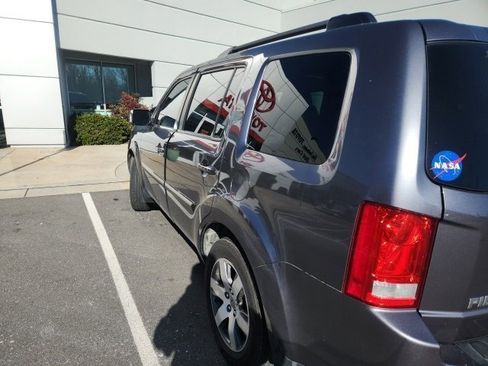 Used 2015 Honda Pilot Touring image 2