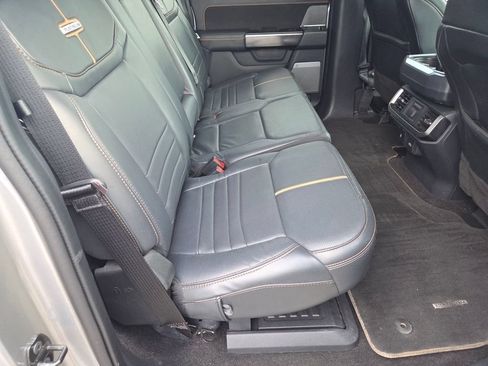 Used 2022 Ford F150 Platinum AWD/4WD image 5