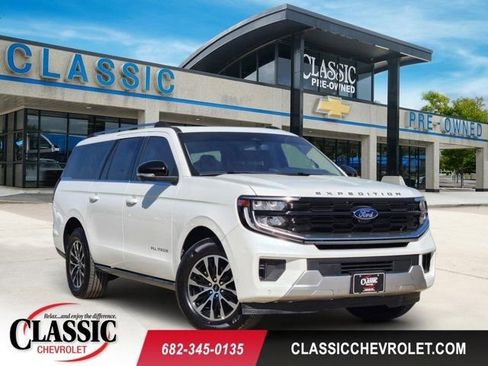Used 2025 Ford Expedition Max Platinum image 1