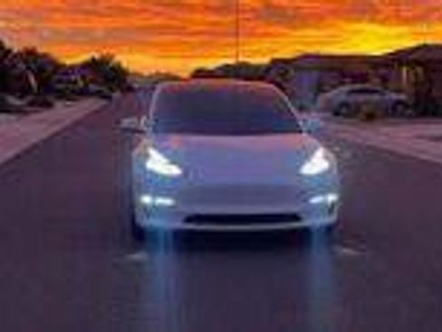 Used 2023 Tesla Model 3 Performance AWD/4WD image 3