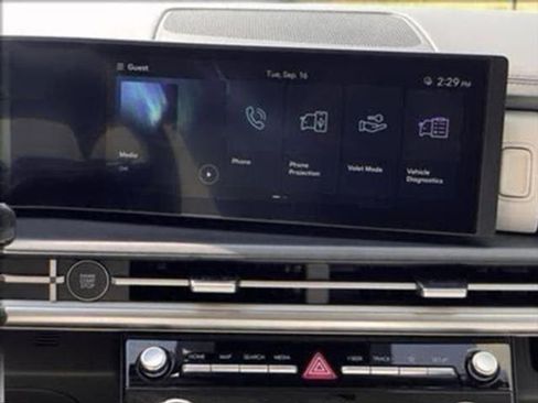 New 2025 Hyundai Santa Fe SE image 28