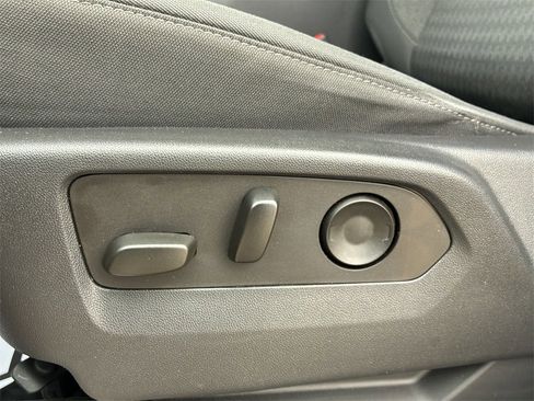 Used 2023 GMC Sierra 1500 Elevation image 23