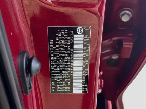 Used 2023 Toyota Corolla LE image 39