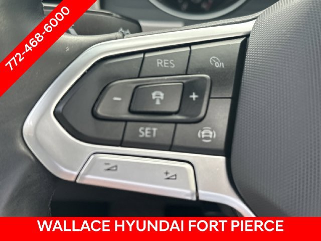 Used 2020 Volkswagen Atlas Cross Sport SE w/ Panoramic Sunroof Package FWD image 28