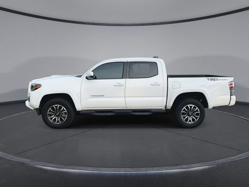 Used 2022 Toyota Tacoma TRD Sport RWD image 5