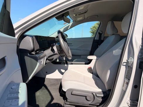 Used 2026 Hyundai Kona SEL Sport FWD image 2
