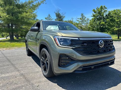 New 2026 Volkswagen Atlas Cross Sport SEL R-Line AWD/4WD image 5