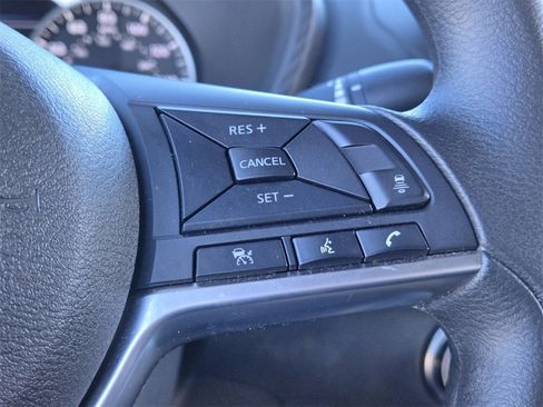 Used 2025 Nissan Sentra SV image 27