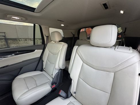 Used 2020 Cadillac XT6 Premium Luxury AWD/4WD image 33