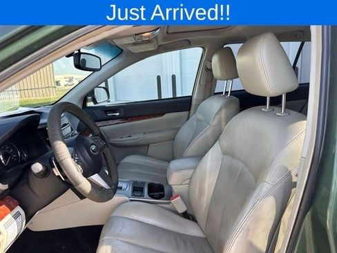 Used 2011 Subaru Outback 2.5i Limited w/ PWR Moonroof Pkg image 12