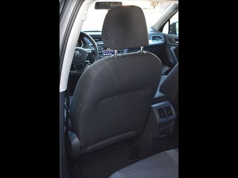 Used 2021 Volkswagen Tiguan S FWD image 20