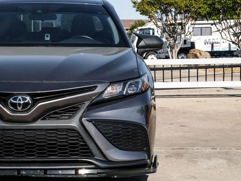 Used 2021 Toyota Camry SE image 44