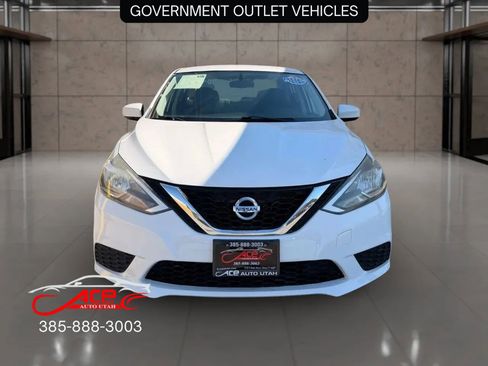 Used 2017 Nissan Sentra SV image 5