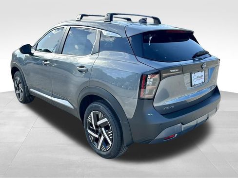 New 2026 Nissan Kicks SV w/ Charging Package FWD image 8