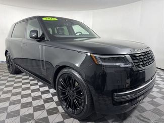 Used 2026 Land Rover Range Rover Long Wheelbase SE AWD/4WD video 1