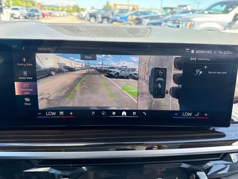 Used 2025 BMW X7 xDrive40i image 32