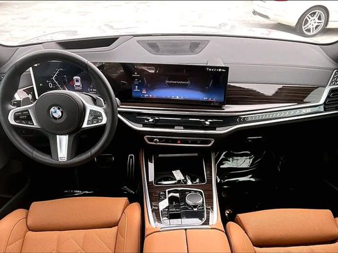 Used 2026 BMW X5 xDrive40i w/ M Sport Package image 15