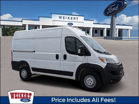 Used 2024 RAM ProMaster 2500 w/ Convenience Group FWD image 1