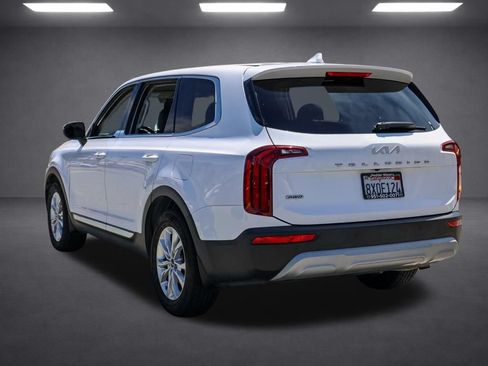 Used 2022 Kia Telluride LX AWD/4WD image 6