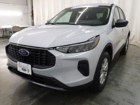 New 2026 Ford Escape Active w/ Tech Pack #1 AWD/4WD image 10