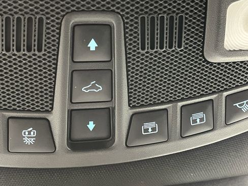 Certified 2024 Ford Expedition Limited image 32