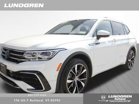Used 2024 Volkswagen Tiguan SEL R-Line AWD/4WD image 11