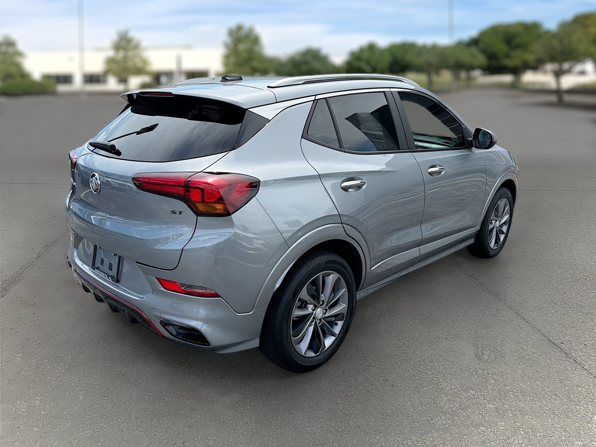 Used 2023 Buick Encore GX Select w/ Sport Touring Package FWD image 7