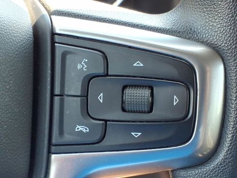 Used 2019 Chevrolet Silverado 1500 LT AWD/4WD image 23