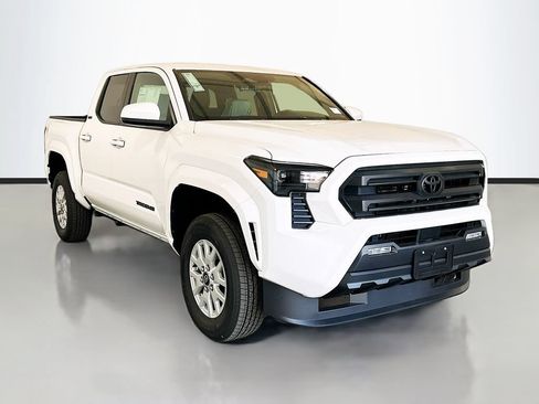 New 2026 Toyota Tacoma SR5 AWD/4WD image 3