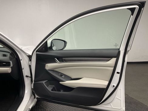 Used 2018 Honda Accord EX-L image 24