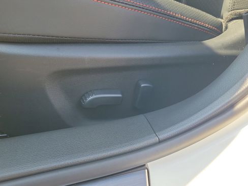 Used 2025 Nissan Altima 2.5 SR FWD image 19