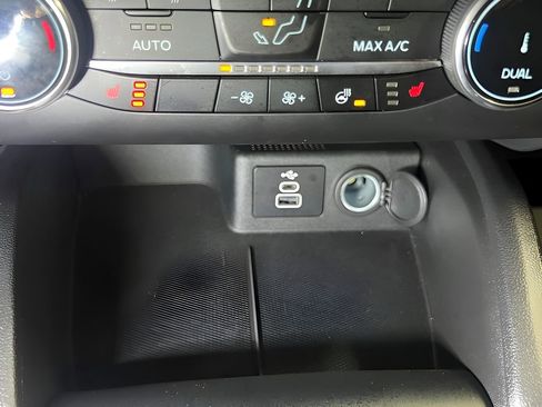 Used 2025 Ford Escape Active w/ Cold Weather Package FWD image 25