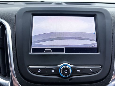 Used 2022 Chevrolet Equinox LT image 4