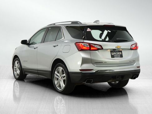 Used 2018 Chevrolet Equinox Premier image 3