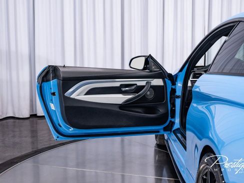 Used 2018 BMW M4 Coupe image 30