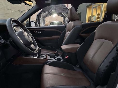 Used 2025 Subaru Forester Touring image 18